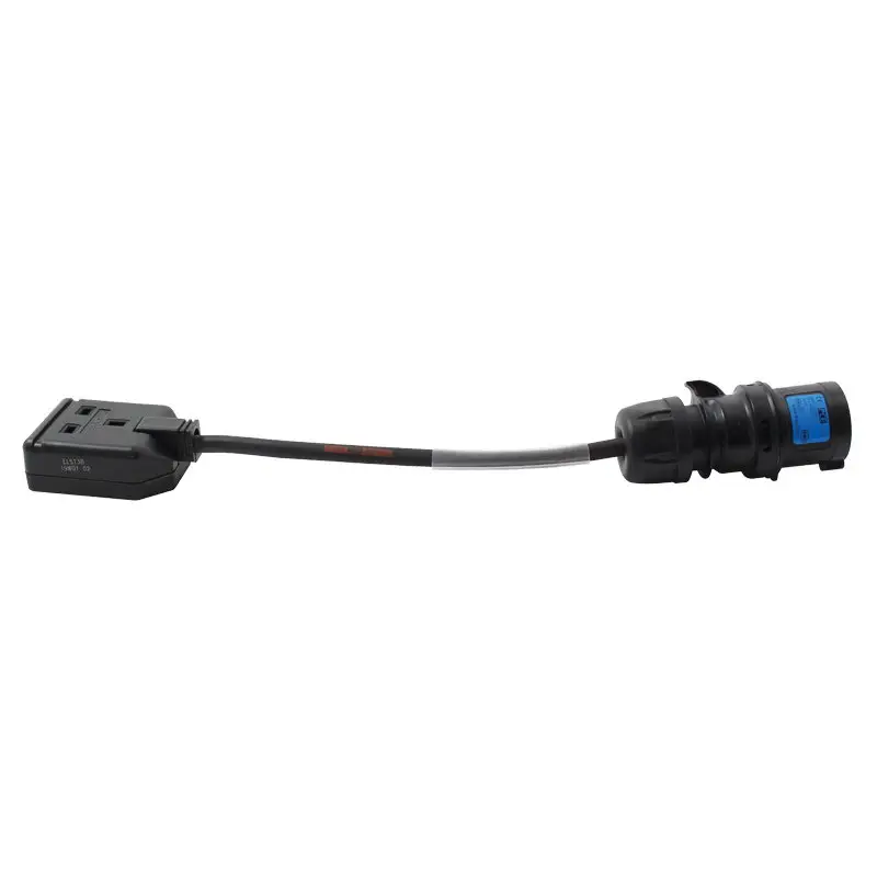 0.35m 16A Plug to 13A Socket Cable - Image 2