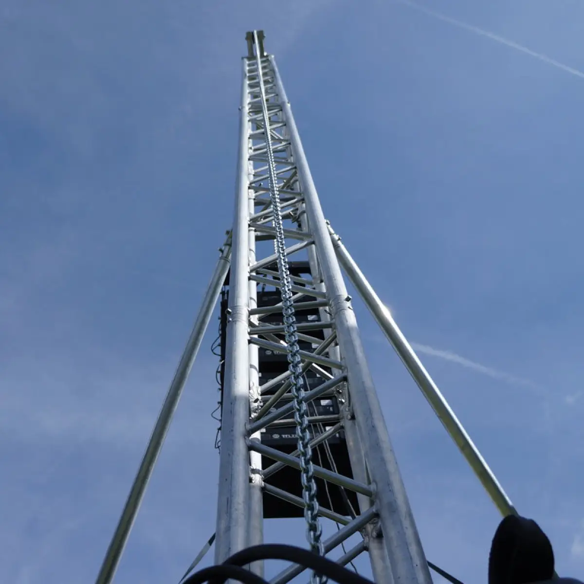 LA 500 F34 PL Line Array Tower - GL3480