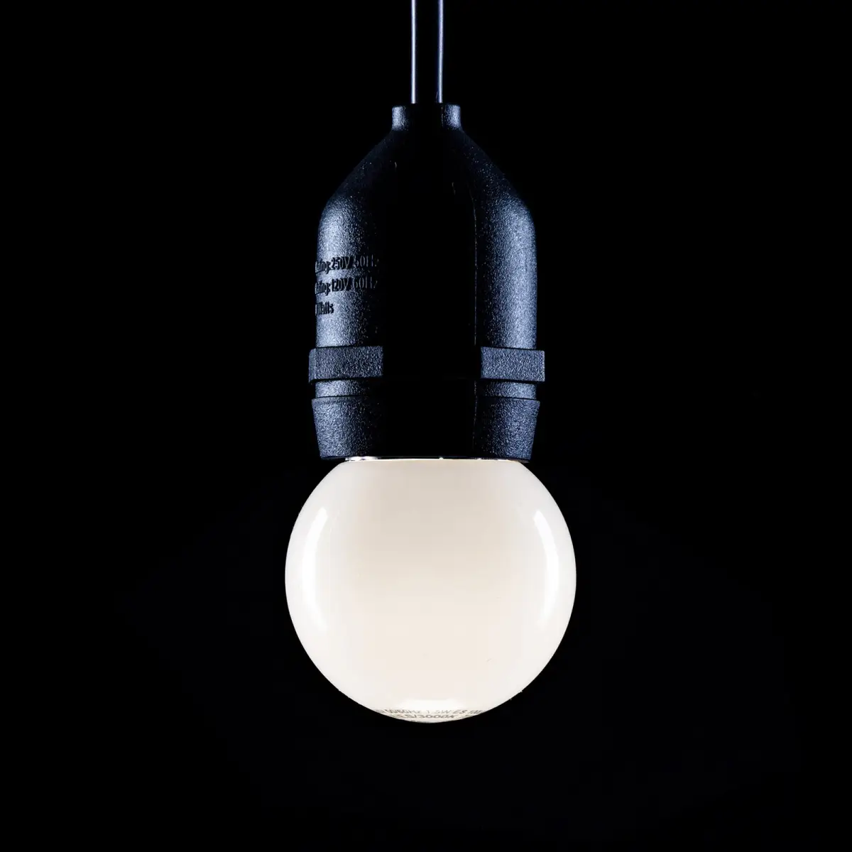 1.5W LED Polycarbonate Golf Ball Lamp BC 4000K White - GOLF/1.5W/BC/4000K