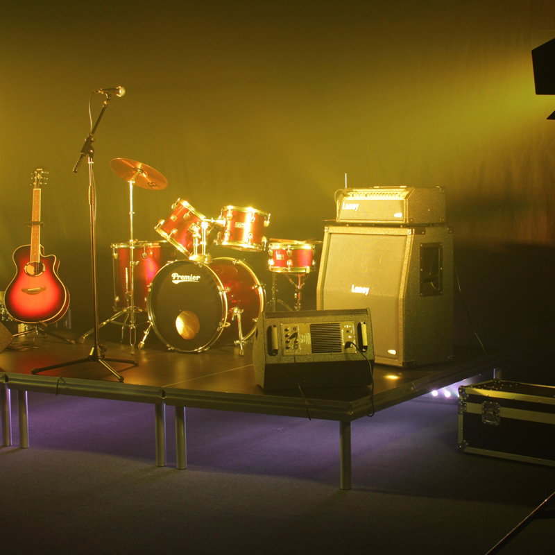 Cabaret Colour - Image 11