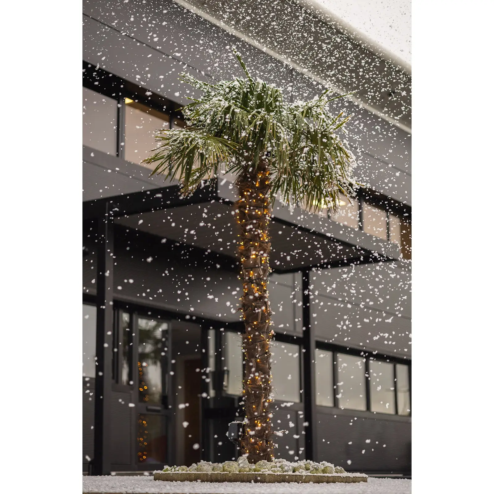 Storm 600 Snow Machine - Image 17