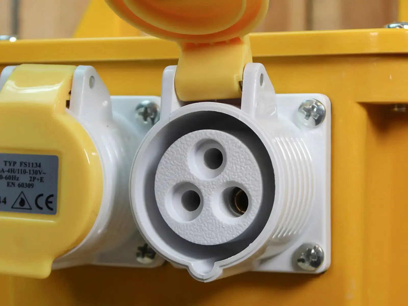 Transformer 3.3kVA Dual Socket - Image 4