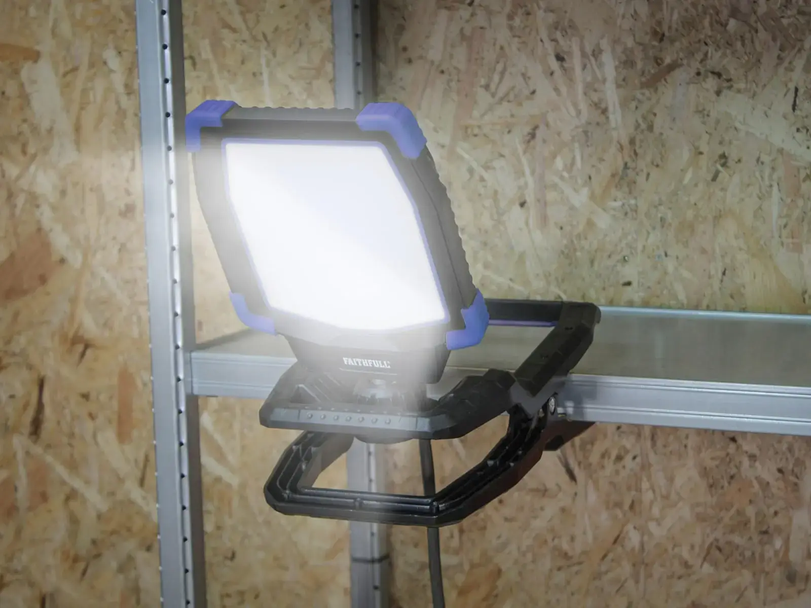 LED Clip Light 40W 240V - Image 3