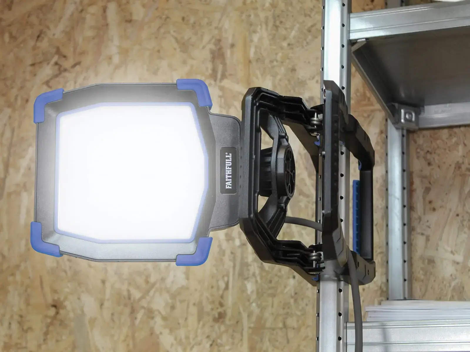 LED Clip Light 40W 240V - Image 4
