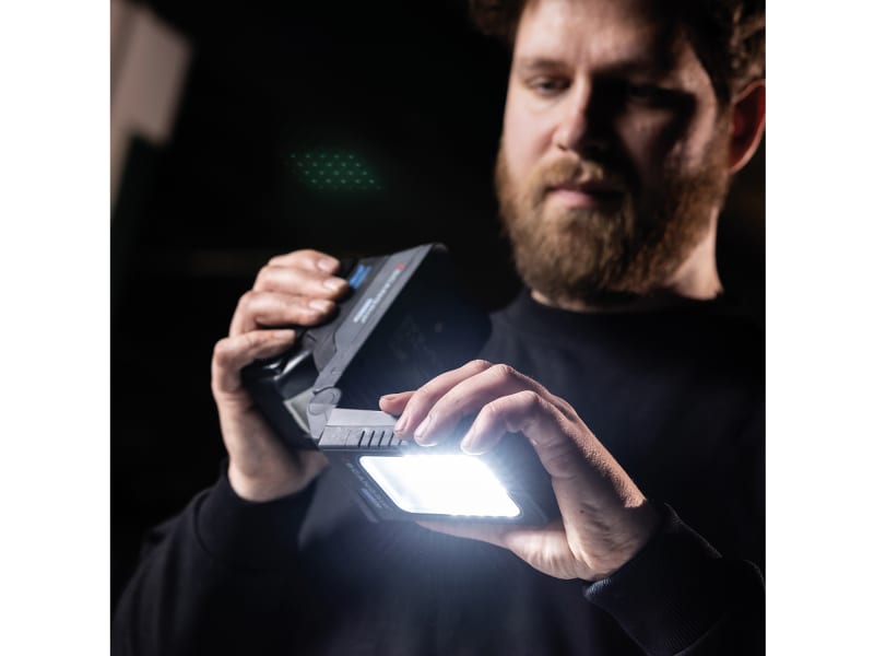 BASIC CONNECT Compact Floodlight 18V Bare Unit - Image 6