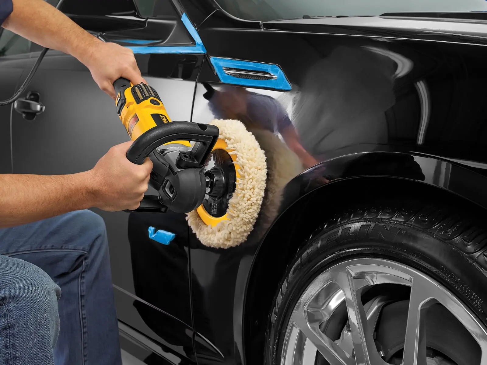 DWP849X Variable Speed Polisher 1250W 240V - Image 4