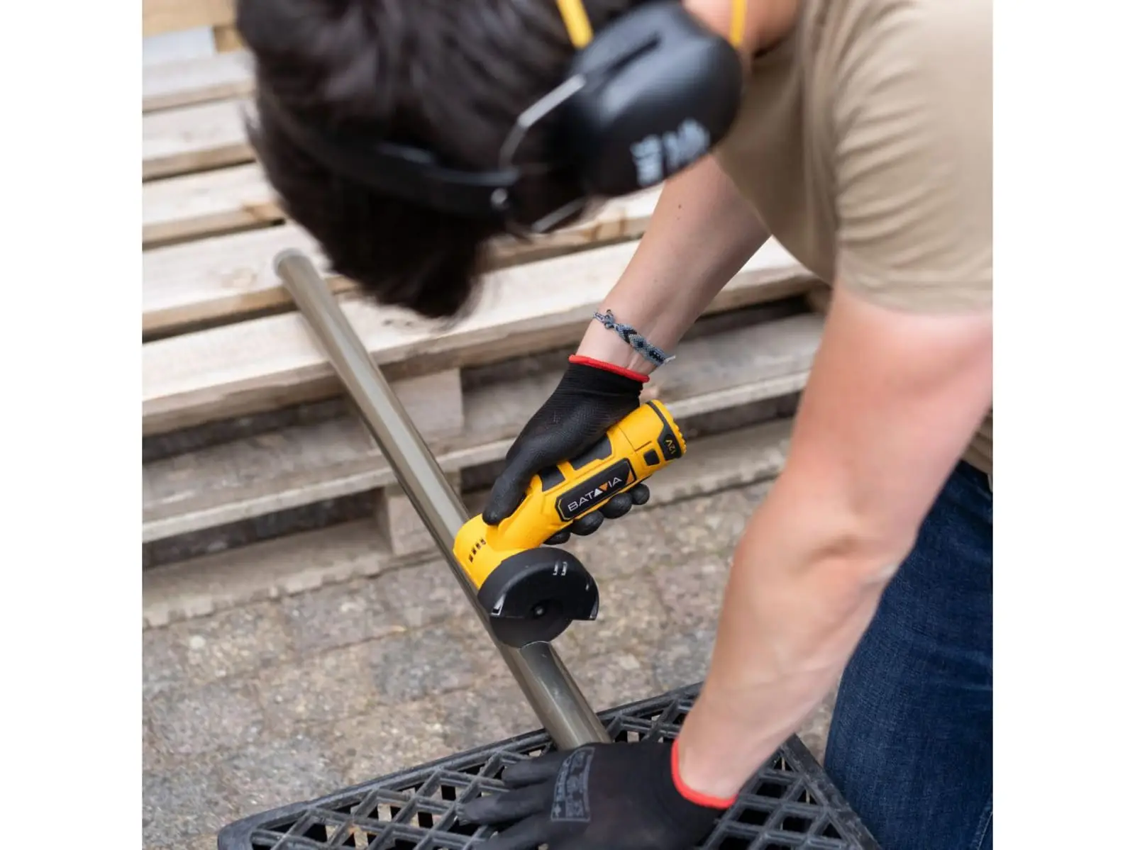 FIXXPACK Angle Grinder 76mm 12V Bare Unit - Image 3