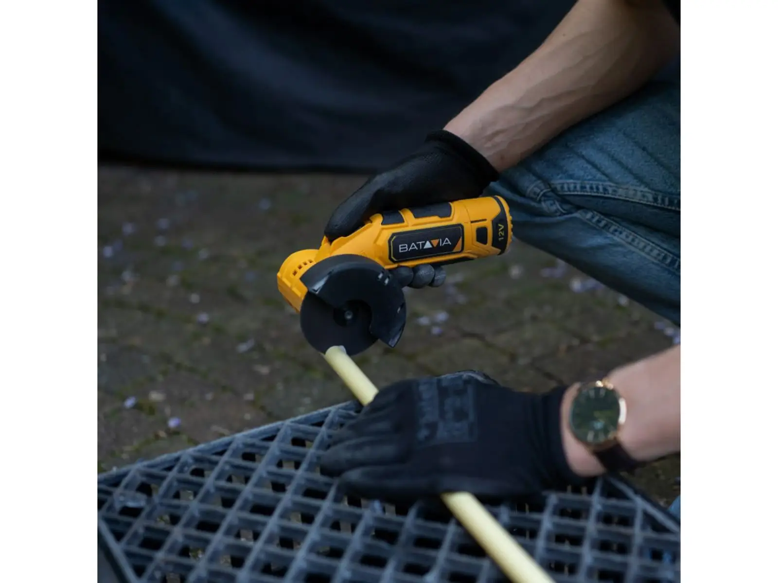 FIXXPACK Angle Grinder 76mm 12V Bare Unit - Image 6