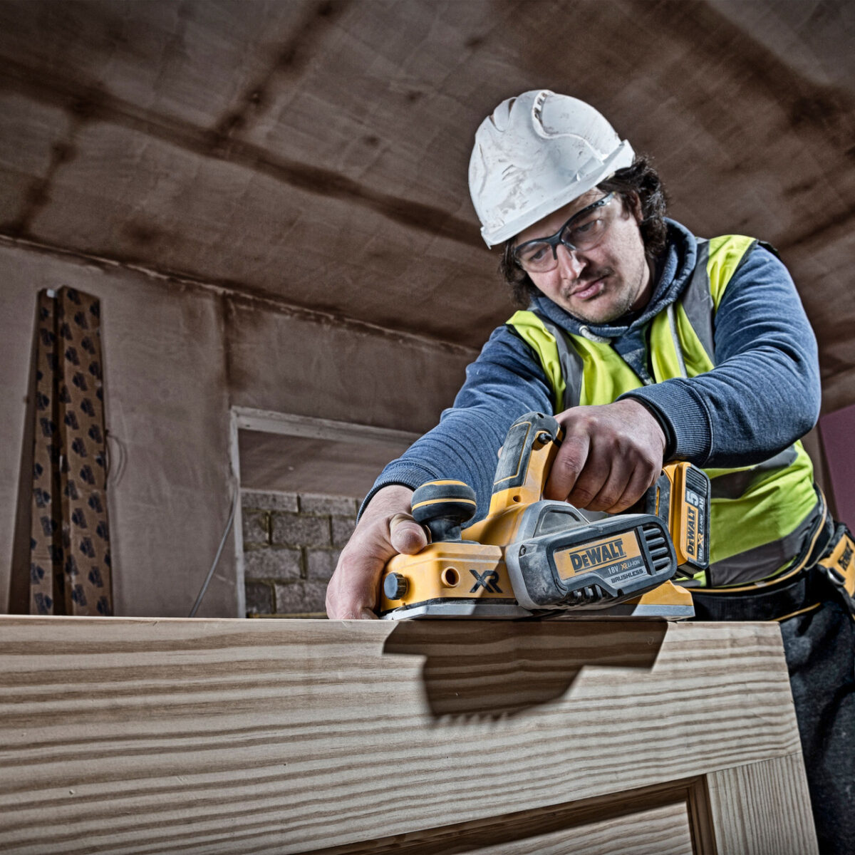 Dewalt DCP580N 18V XR 82mm Brushless Planer (Body Only)