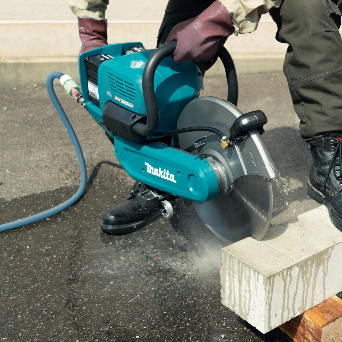 Makita CE001GZ Twin 40VMax XGT Power Cutter (Body Only)